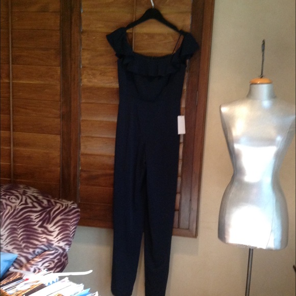 NWT navy jumpsuit - Picture 7 of 7